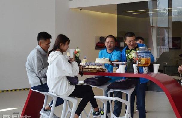 阿尔法·罗密欧,Giulia,法拉利,理念
