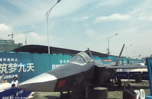 阿尔法·罗密欧,Giulia,小跑车,777