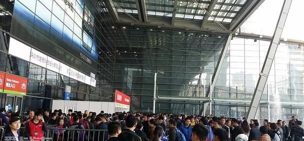 理念,曼