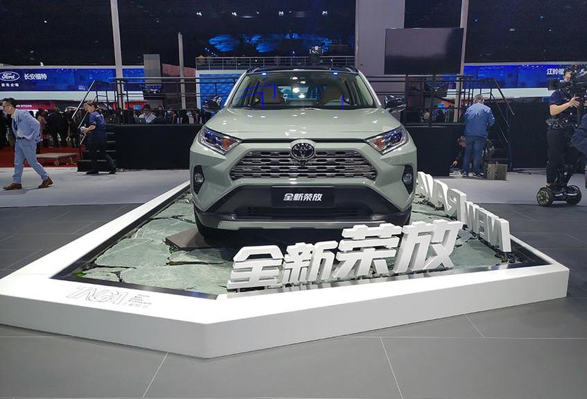揽胜,揽胜极光,丰田,路虎,RAV4荣放