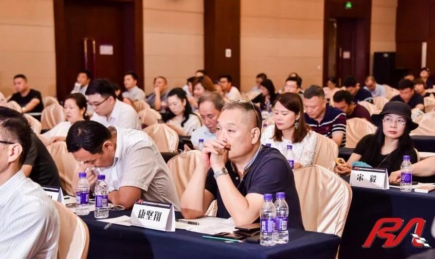 奔驰,迈莎锐,铂驰,丰田,途睿欧
