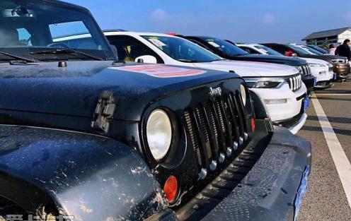 Jeep,仰望,777