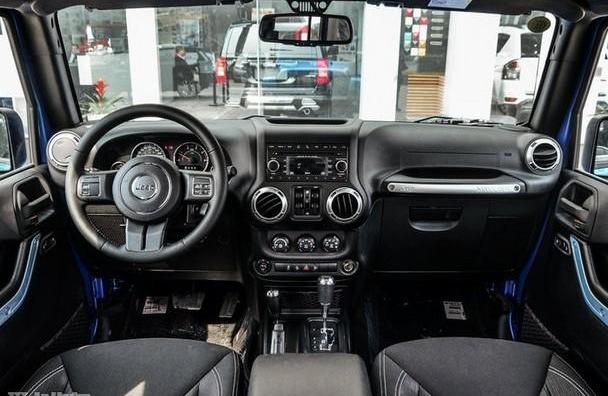 牧马人,Jeep,Alpine,炮