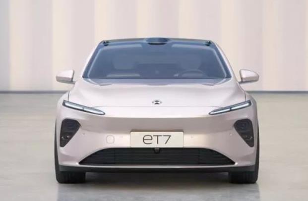 蔚来,蔚来ET7,哪吒汽车,宝马,奥迪A6L