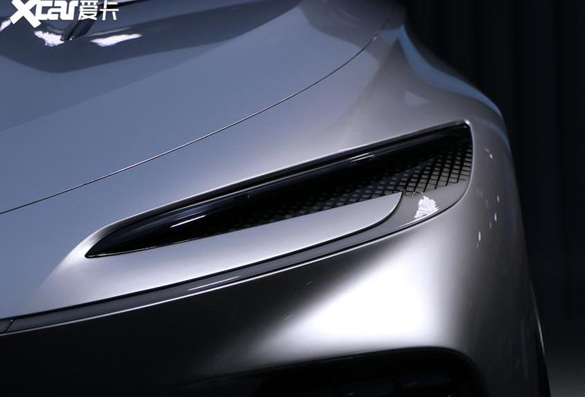 理念,Model 3