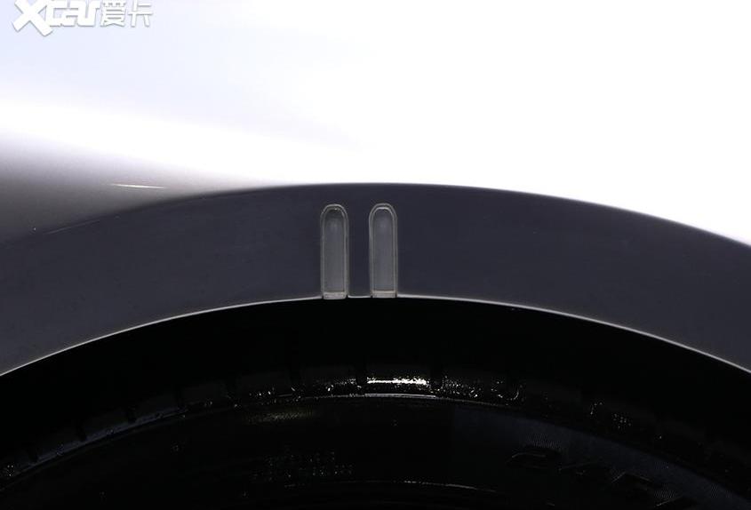 理念,Model 3