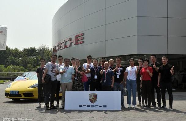 保时捷,Cayenne,Macan,Panamera,优越