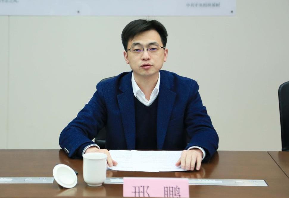 现代