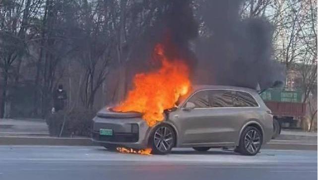 理想L9,理想汽车,奔驰,宝马,劳斯莱斯