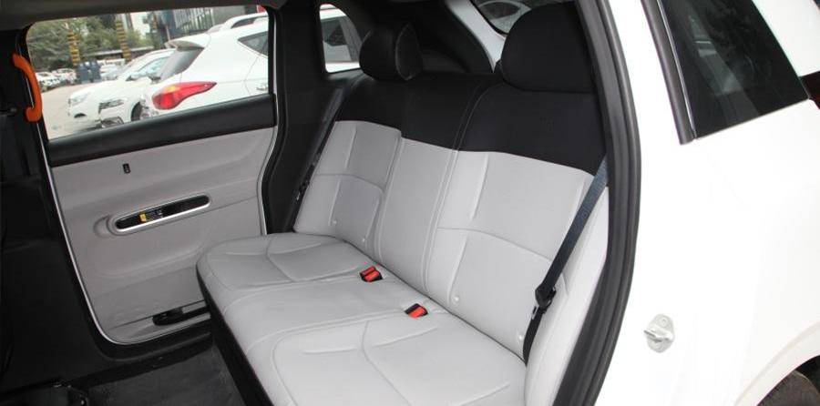 比亚迪,比亚迪D1