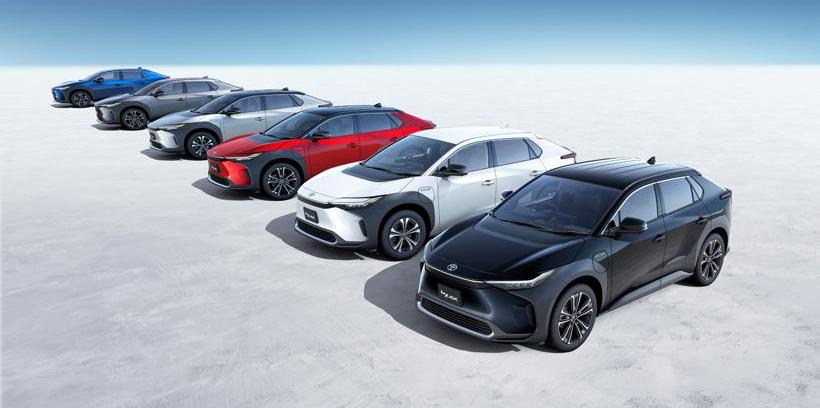 丰田,特斯拉,皇冠