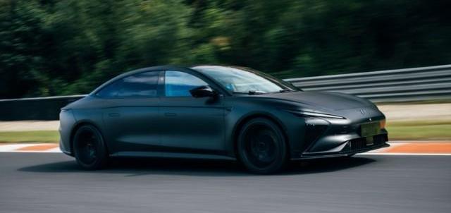 智己L7,保时捷,特斯拉,Model 3,智己汽车