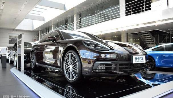 保时捷,Panamera