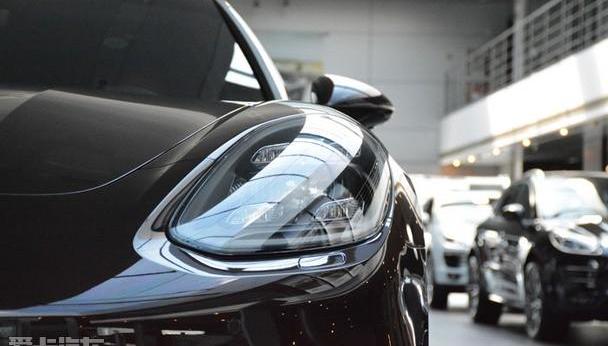 保时捷,Panamera
