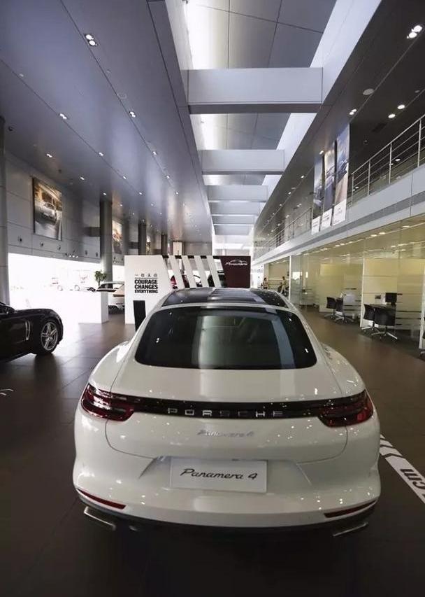 保时捷,Panamera