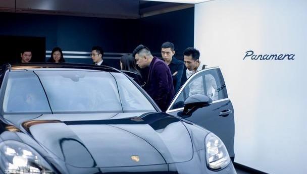保时捷,Panamera