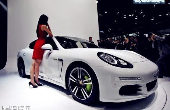 保时捷,Panamera
