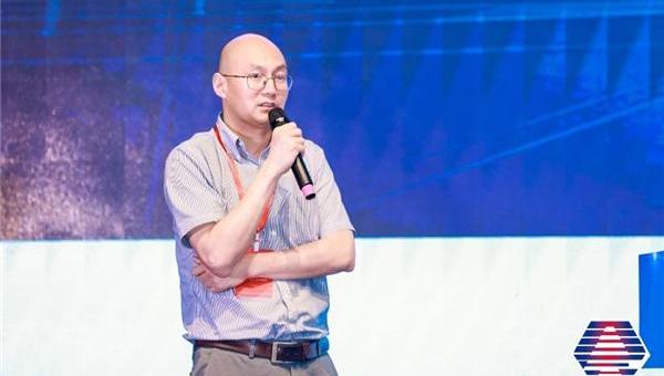 皓极,东风