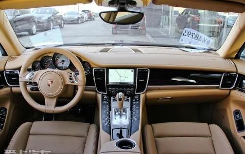 保时捷,Panamera