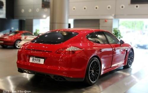 保时捷,奥驰,Panamera