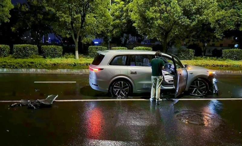 理想L9,理想汽车,鲸,奔驰,宝马