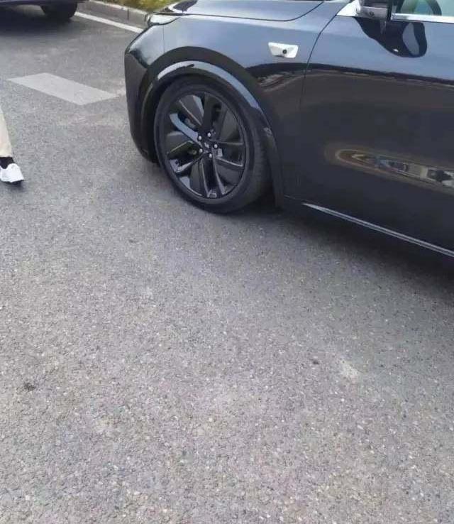 理想汽车,理想L9,理想ONE,鲸