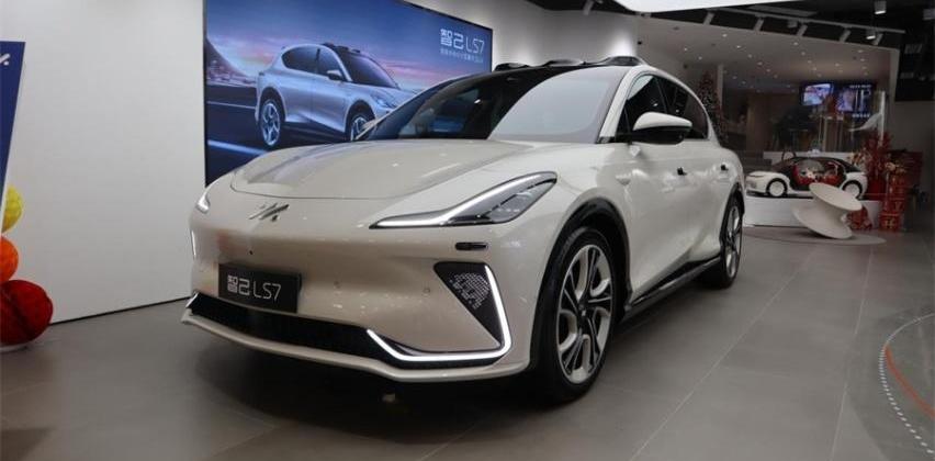 智己LS7,智己汽车,保时捷,Taycan,北京