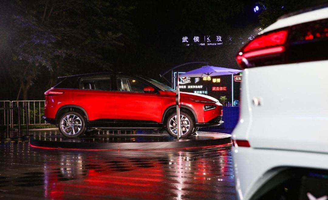 蔚来,小鹏,哪吒汽车,比亚迪,理想汽车