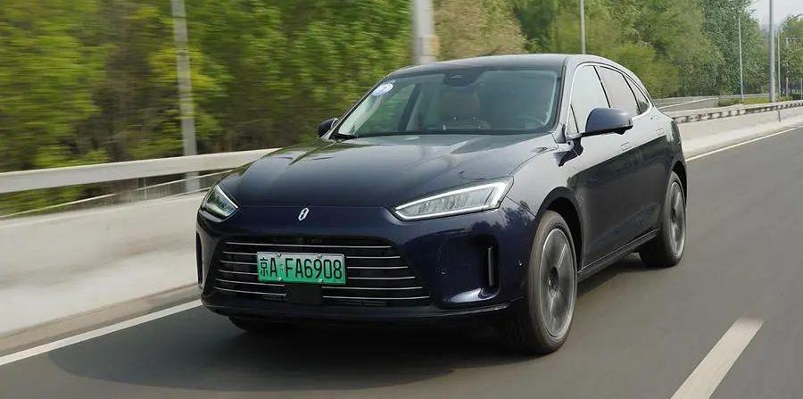 问界M5