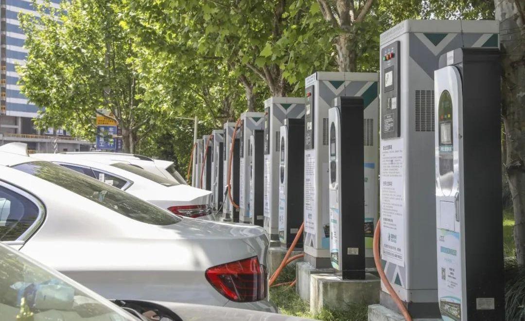 蔚来,小鹏,理想汽车,特斯拉,哪吒汽车