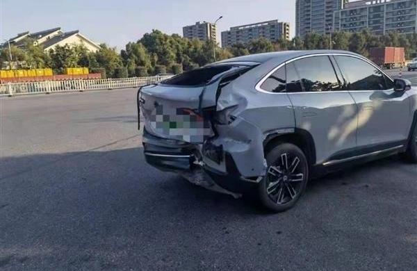 理想ONE,理想汽车,蔚来,蔚来EC6