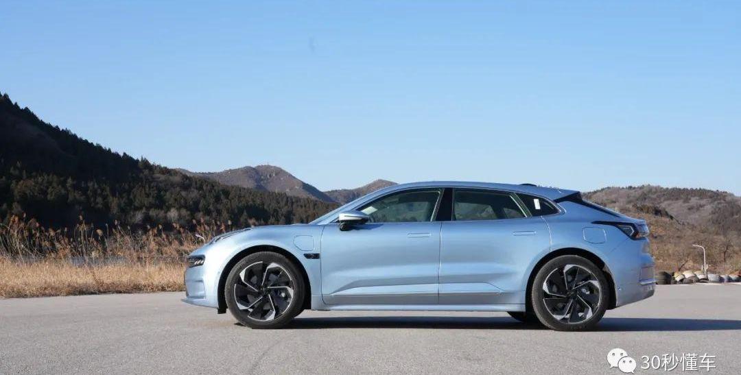 极氪,Model 3