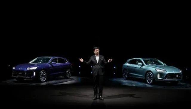 赛力斯SF5,问界M5,AITO,比亚迪,奔驰
