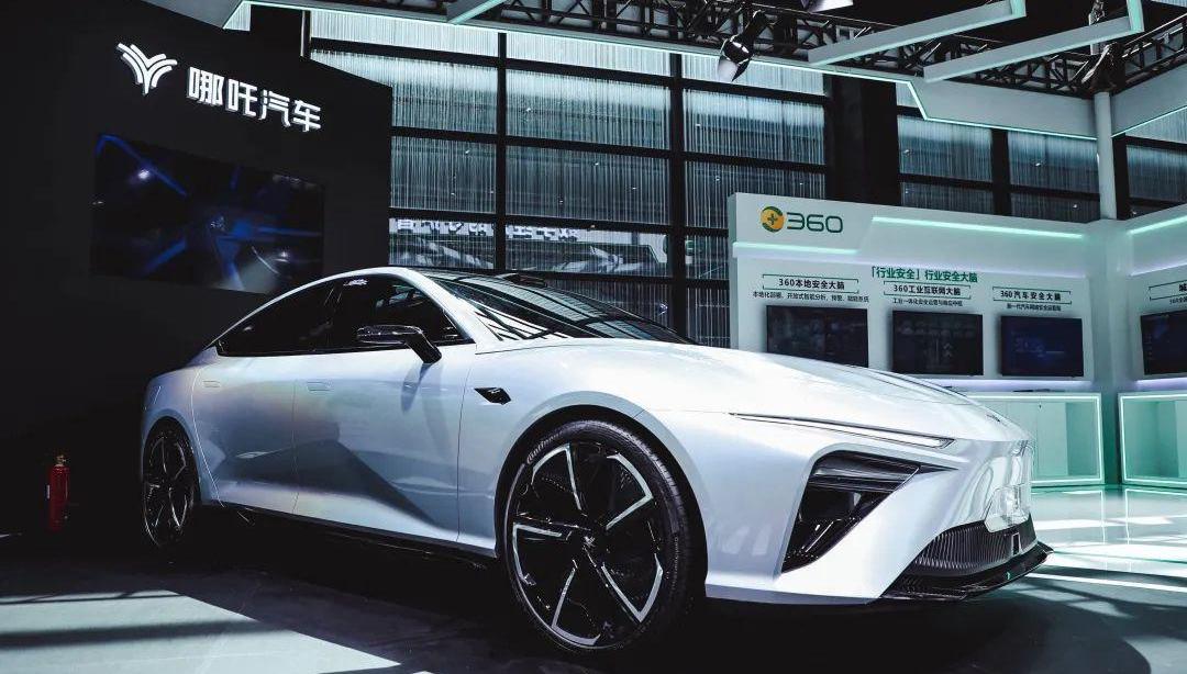 哪吒汽车,蔚来,小鹏,哪吒V,理想汽车