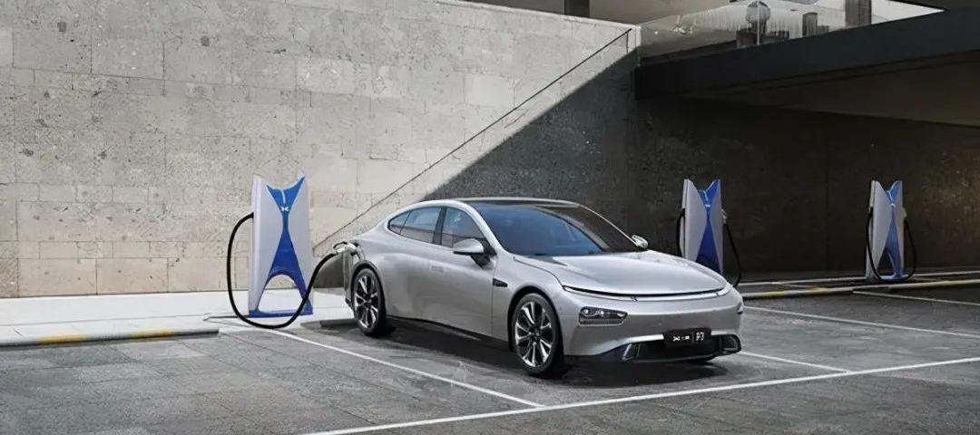 小鹏,特斯拉