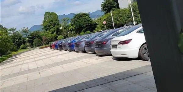特斯拉,Model 3