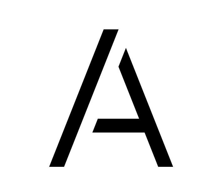 哪吒汽车,蔚来,小鹏,特斯拉,宝马