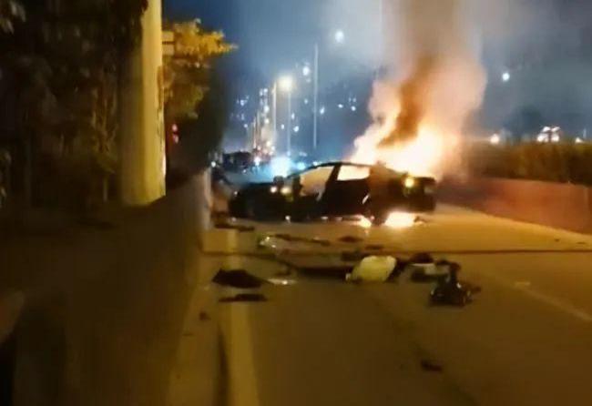 特斯拉,发现
