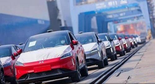 小鹏,特斯拉,Model 3,小鹏P7,比亚迪