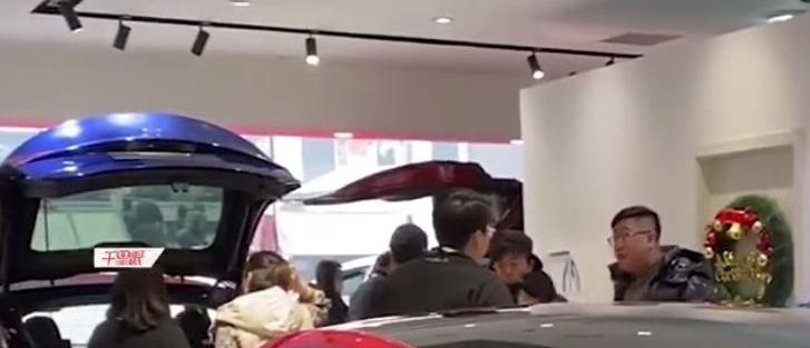 特斯拉,蔚来,小鹏,比亚迪,理想汽车