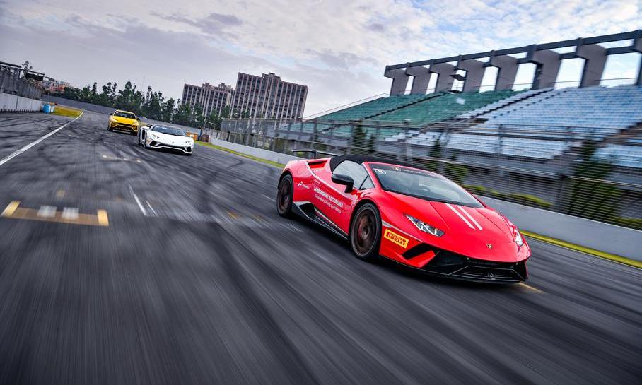 兰博基尼,Urus,Aventador,理念