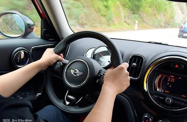 MINI,MINI COUNTRYMAN,飞驰