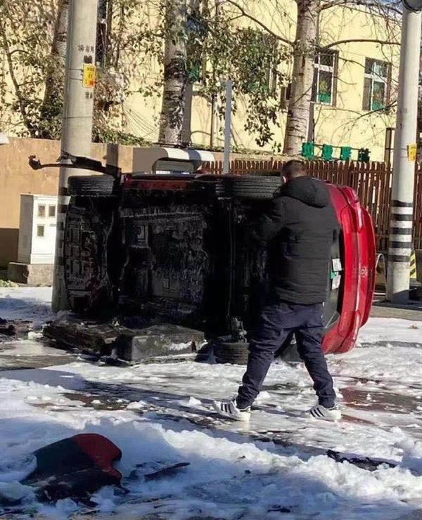 特斯拉,蔚来