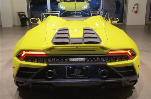 兰博基尼,Aventador
