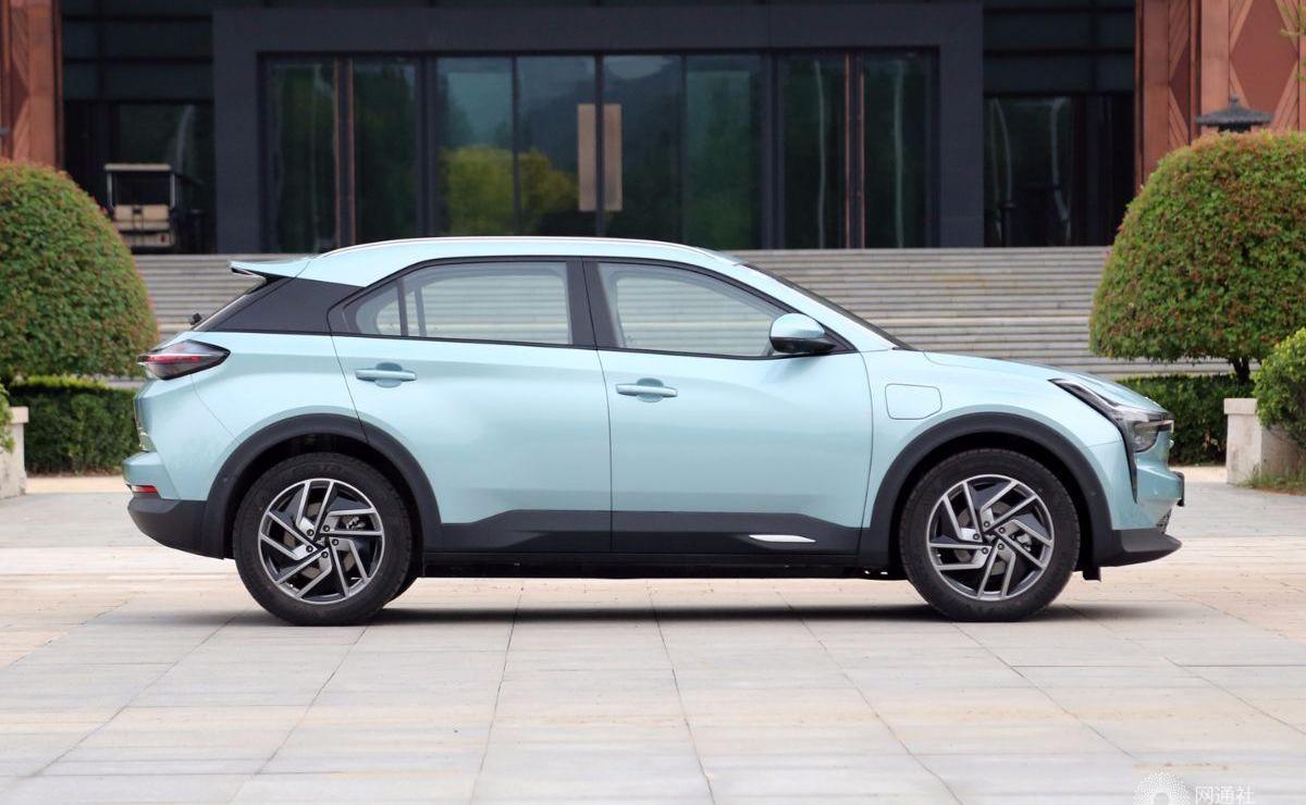 哪吒U,哪吒汽车