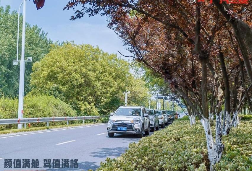 欧蓝德,三菱,世纪,DS