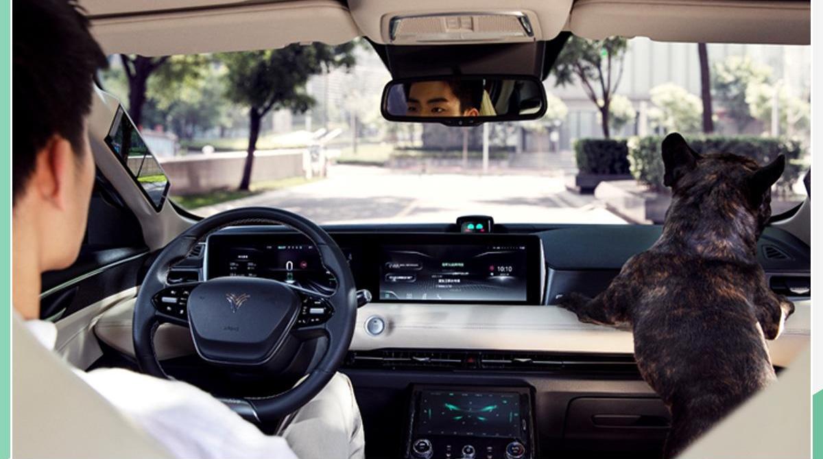 哪吒U,哪吒汽车