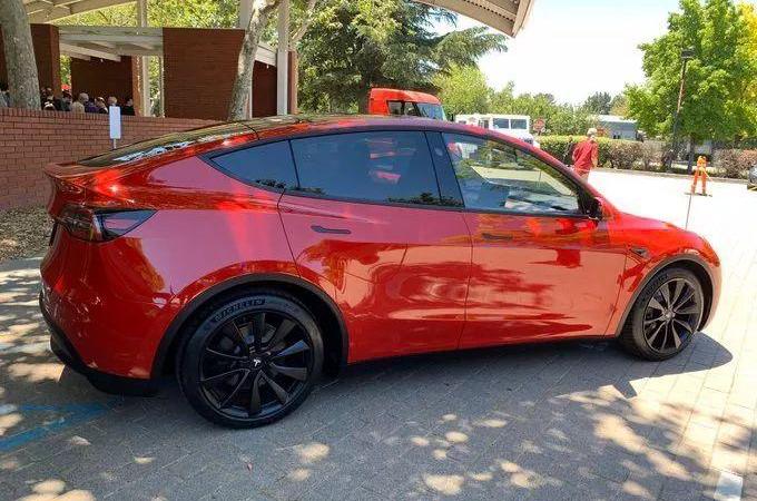 特斯拉,Model S,Model Y,保时捷,Taycan