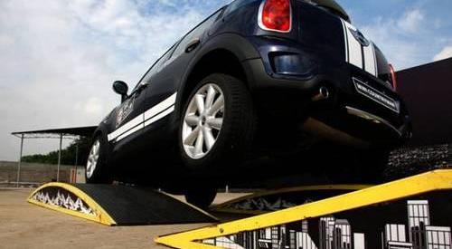 MINI,MINI COUNTRYMAN,777