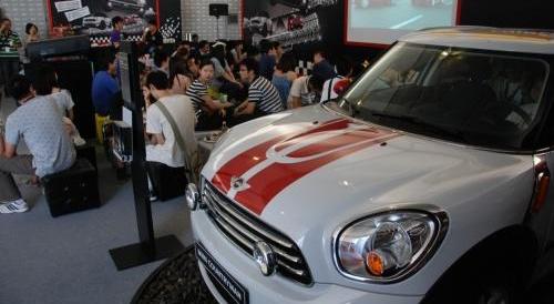 MINI,MINI COUNTRYMAN,777